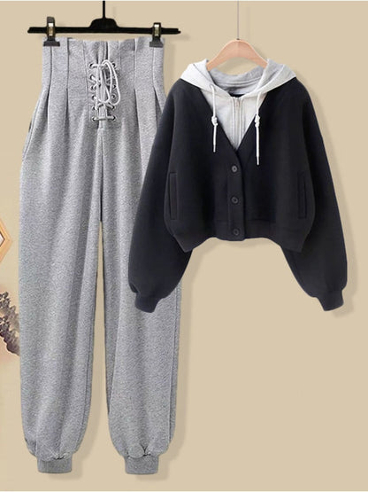 Classic Vintage Pants with a Flattering Fit