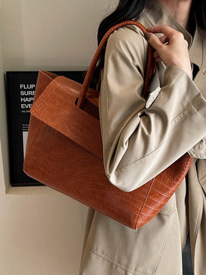 Beautifully Finished Bag in a Timeless Design