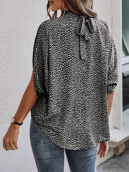 Elegantly Styled Blouse for Everyday Wear
