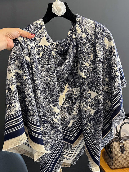 Effortlessly Elegant Garment with a Timeless Design