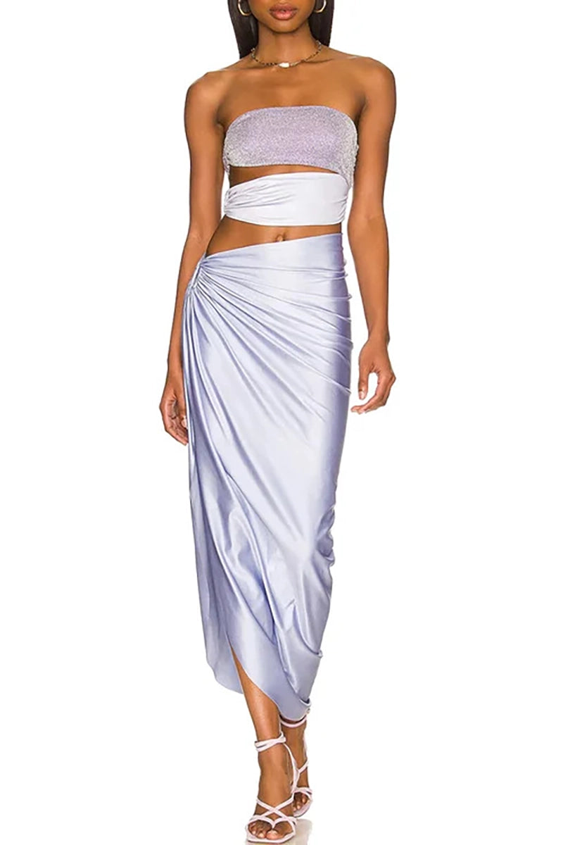 Well Tailored Swimsuit with a Graceful Silhouette