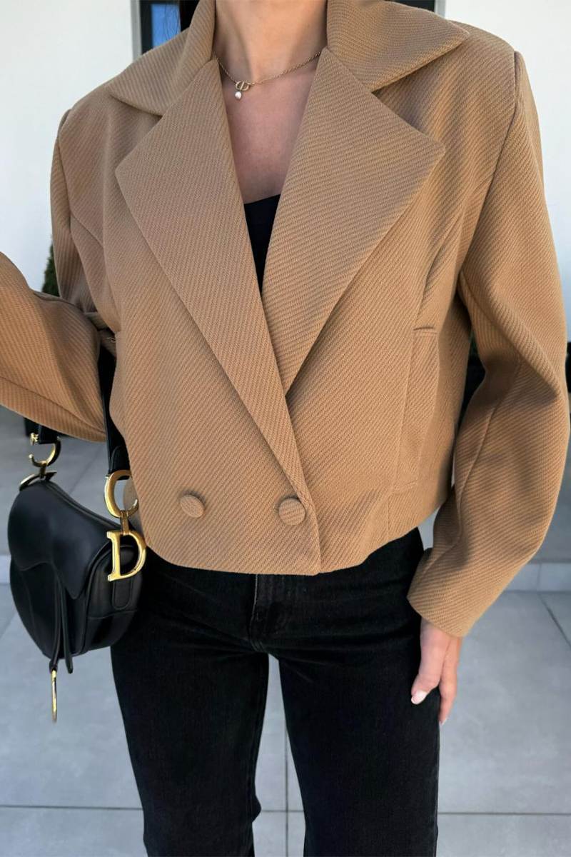 Gracefully Styled Garment for Any Occasion