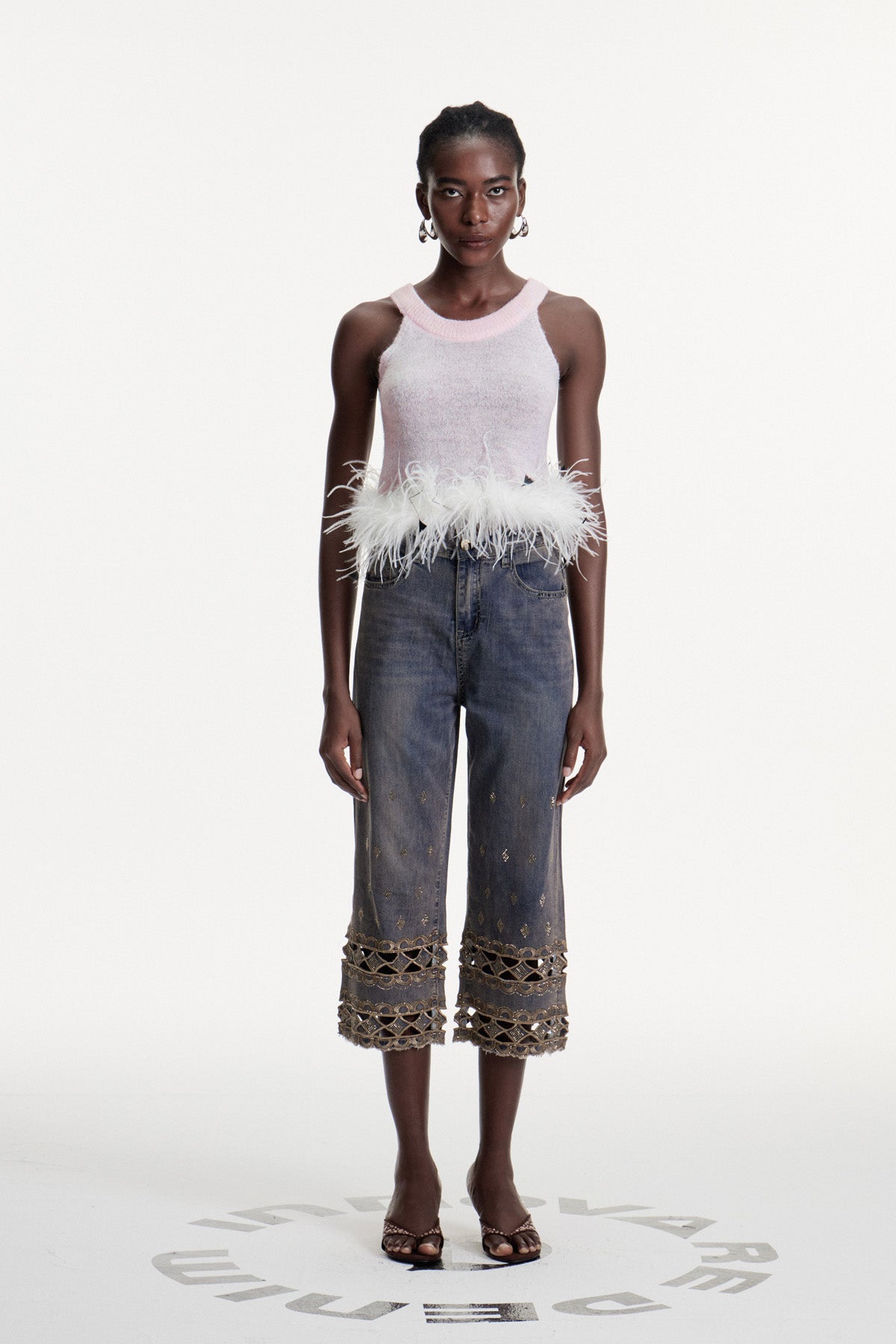 Beautifully Finished Top in a Timeless Design