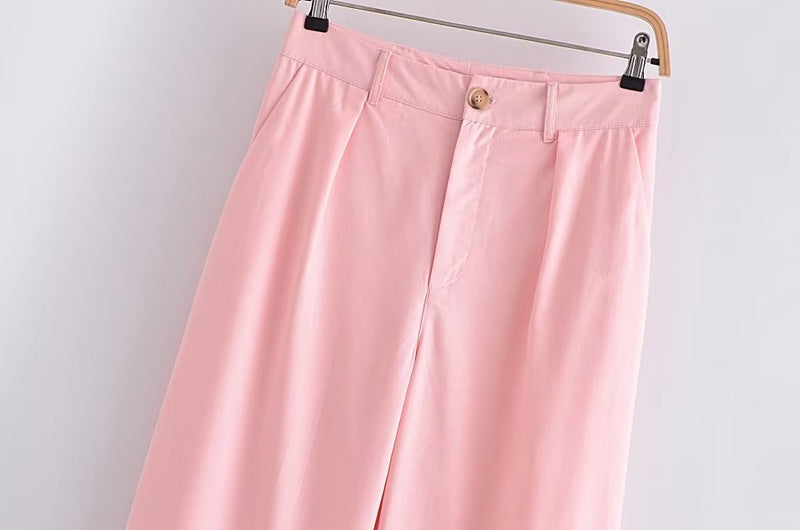 Polished Pants with an Effortless Classic Look