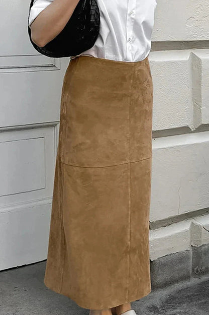 Sophisticated Garment with a Clean Classic Look