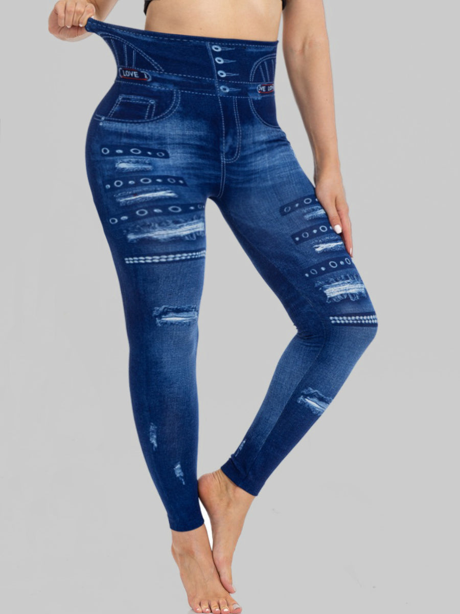 Elegantly Styled Pants for Everyday Wear