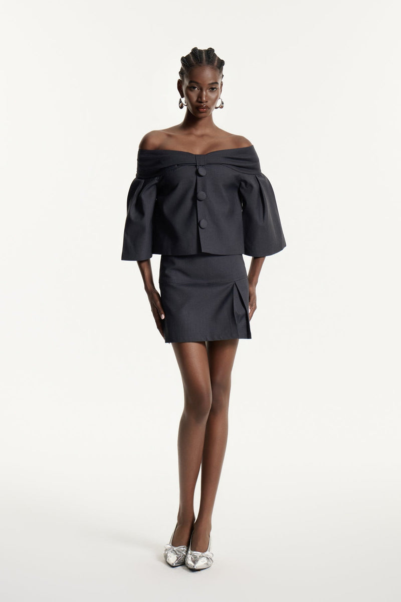Beautifully Finished Garment in a Timeless Design