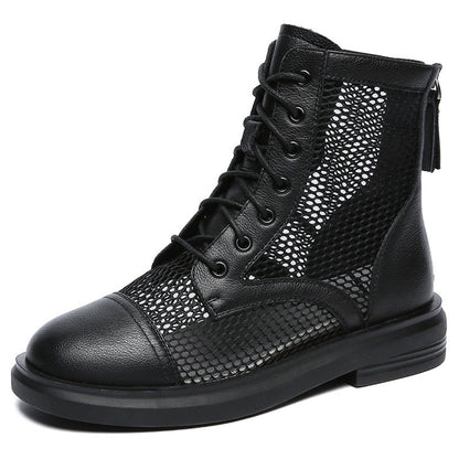 Well Tailored Boots with a Graceful Silhouette