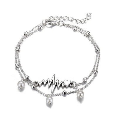 Effortlessly Elegant Garment with a Timeless Design