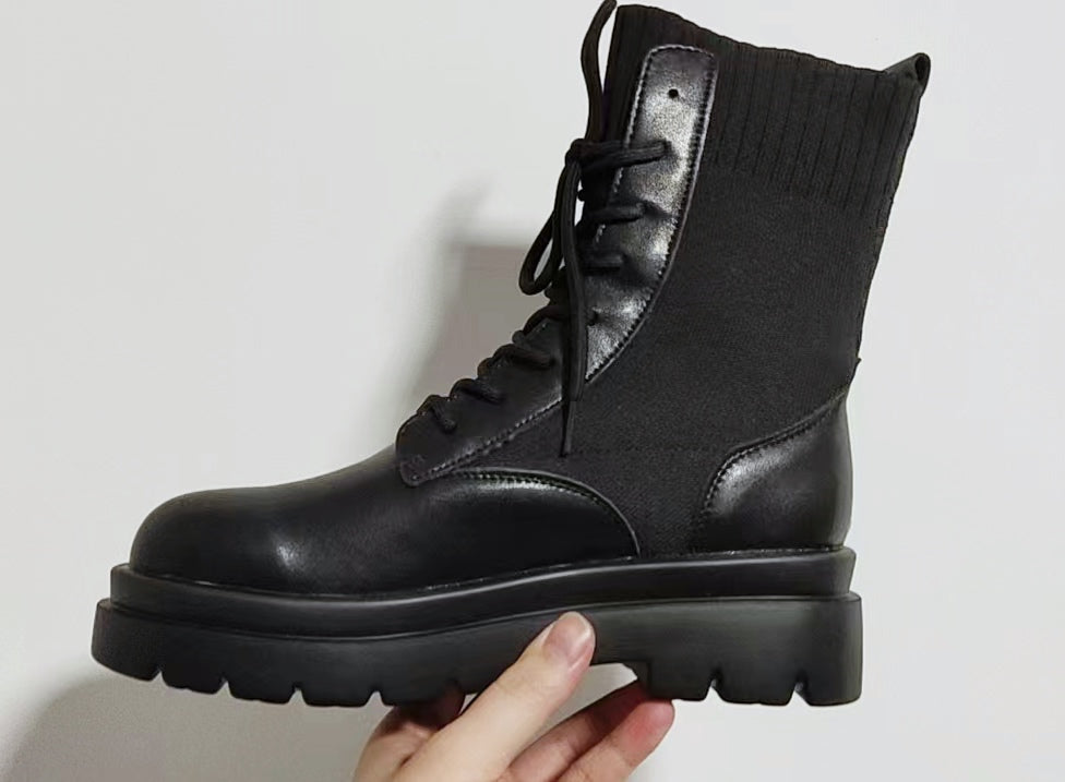 Beautifully Finished Boots in a Timeless Design