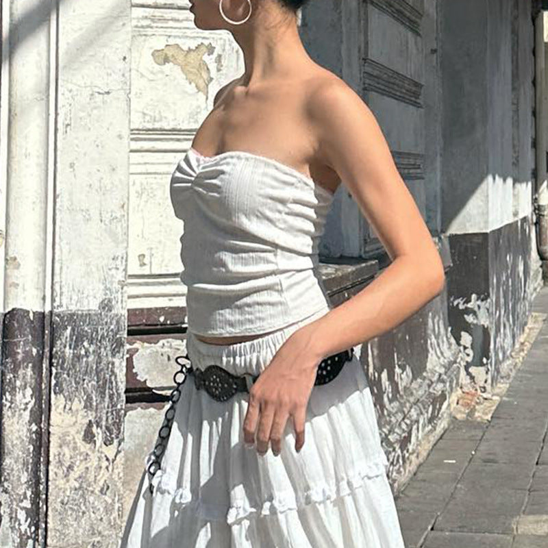 Sophisticated Garment with a Clean Classic Look