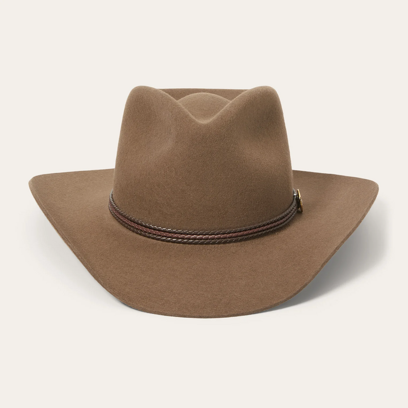 Beautifully Finished Garment in a Timeless Design