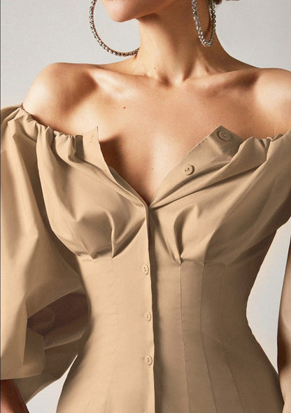 Beautifully Finished Top in a Timeless Design