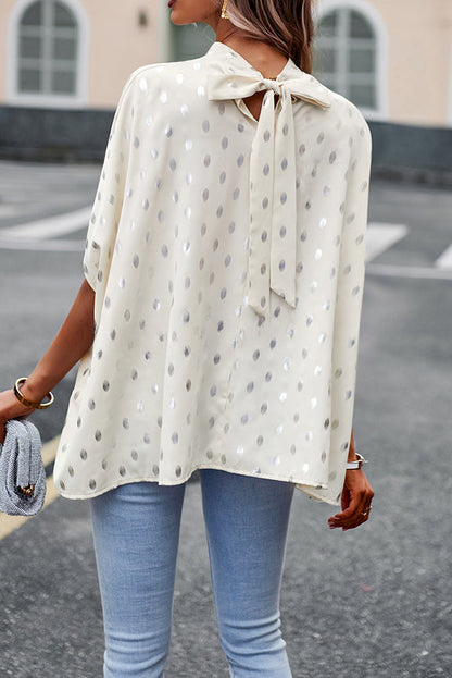 Effortlessly Elegant Blouse with a Timeless Design