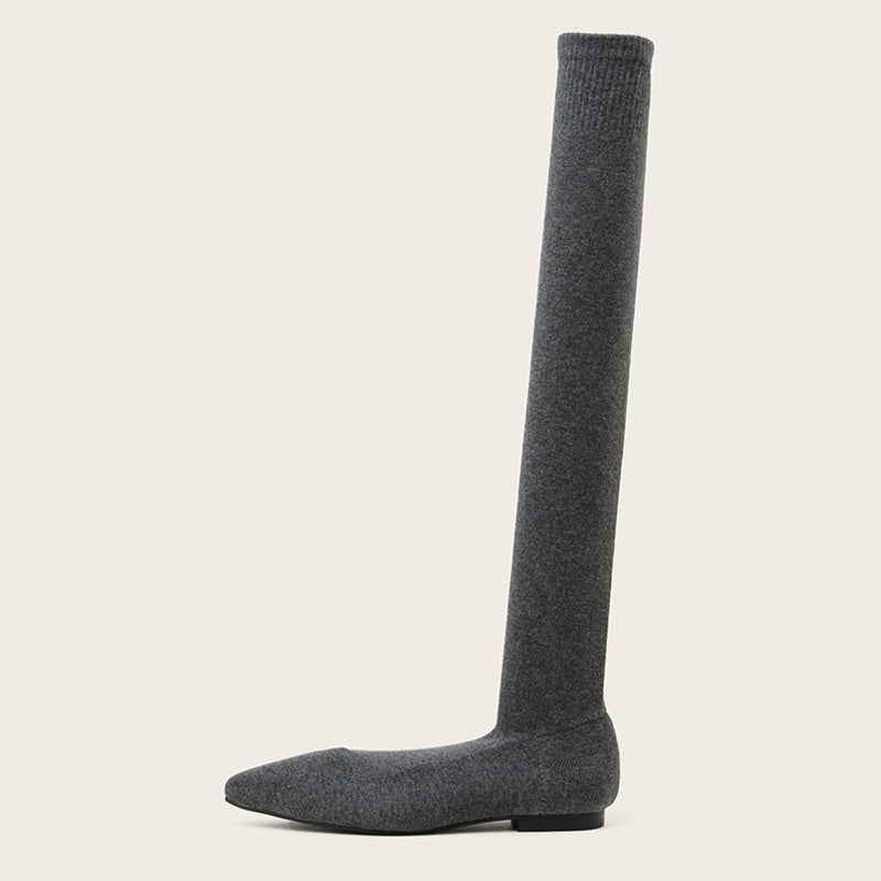 Well Tailored Boots with a Graceful Silhouette