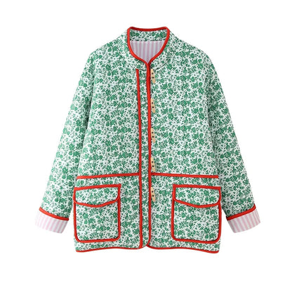 Effortlessly Elegant Jacket with a Timeless Design