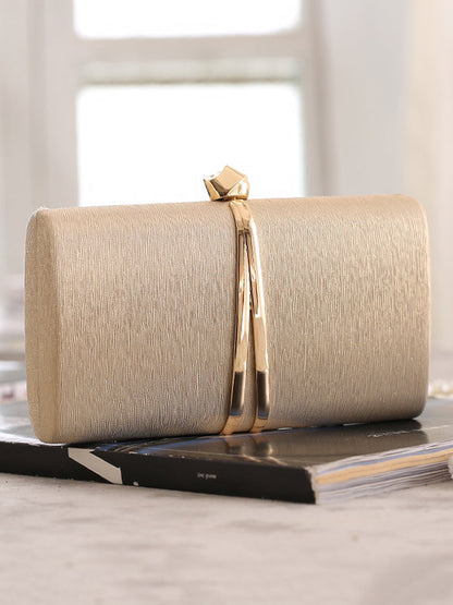 Sophisticated Bag with a Clean Classic Look