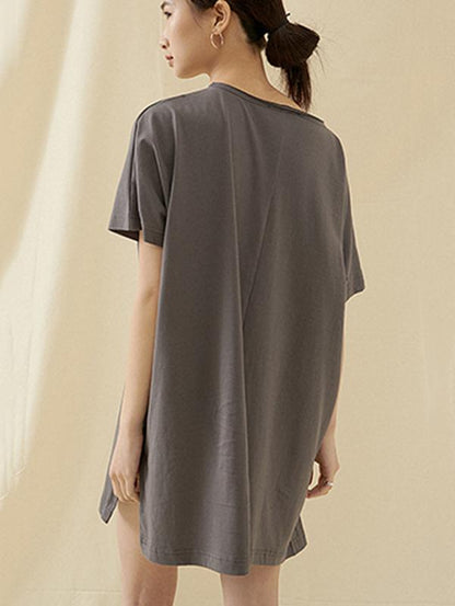 Sophisticated T-Shirt with a Clean Classic Look