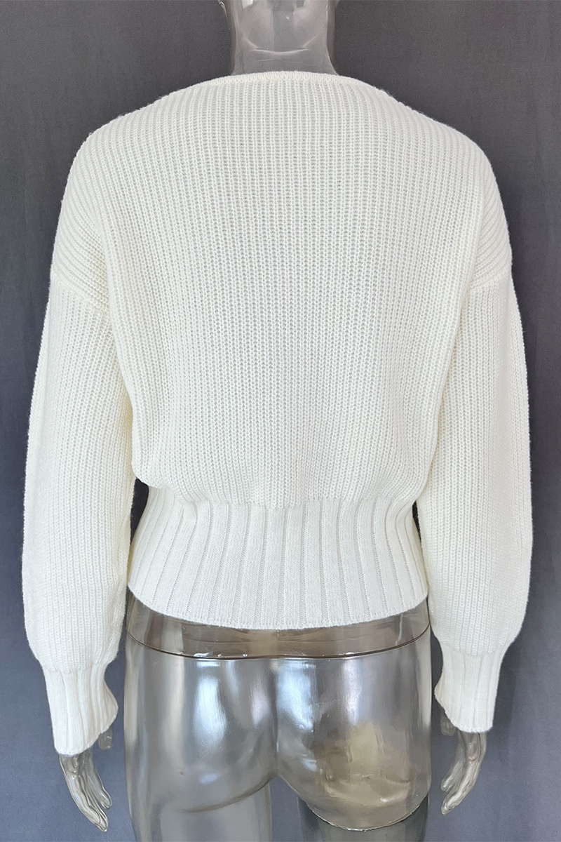 Sophisticated Garment with a Clean Classic Look