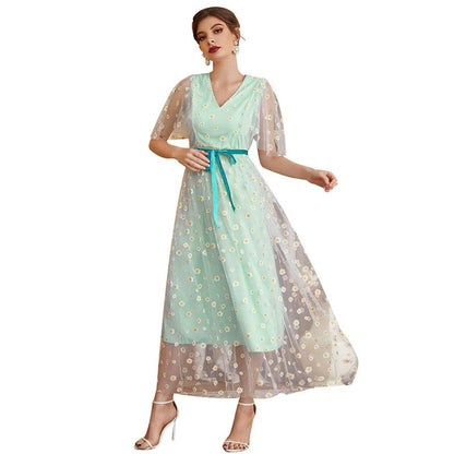 Beautifully Crafted Dress in a Classic Style