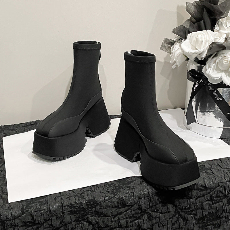Well Tailored Boots with a Graceful Silhouette