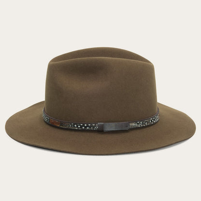Well Tailored Garment with a Graceful Silhouette