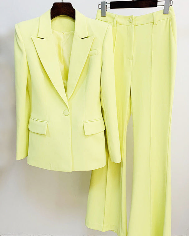 Polished Garment with an Effortless Classic Look