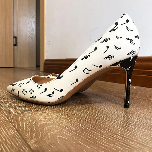 Effortlessly Elegant Heels with a Timeless Design