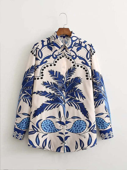 Beautifully Finished Blouse in a Timeless Design