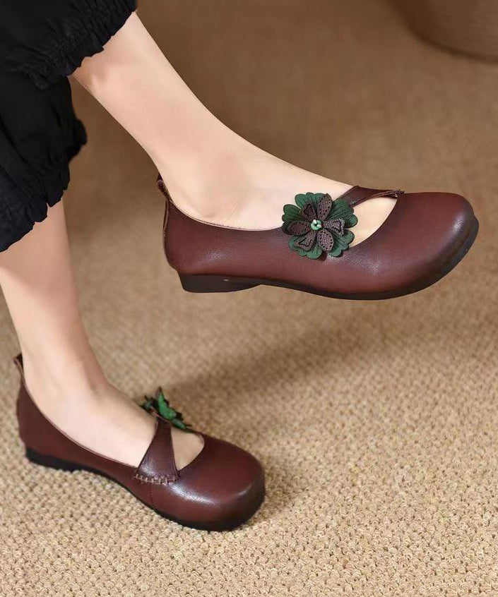 Classic Vintage Shoes with a Flattering Fit