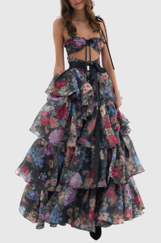 Effortlessly Elegant Garment with a Timeless Design