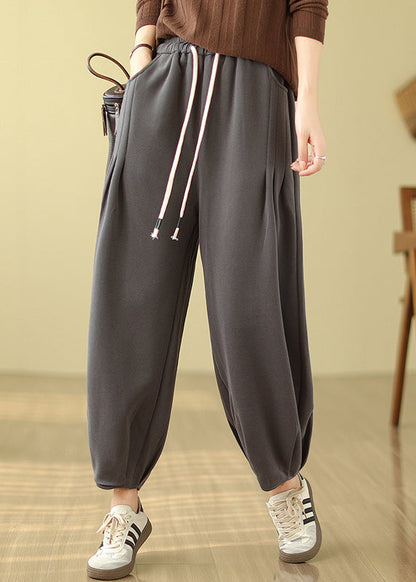 Classic Vintage Pants with a Flattering Fit