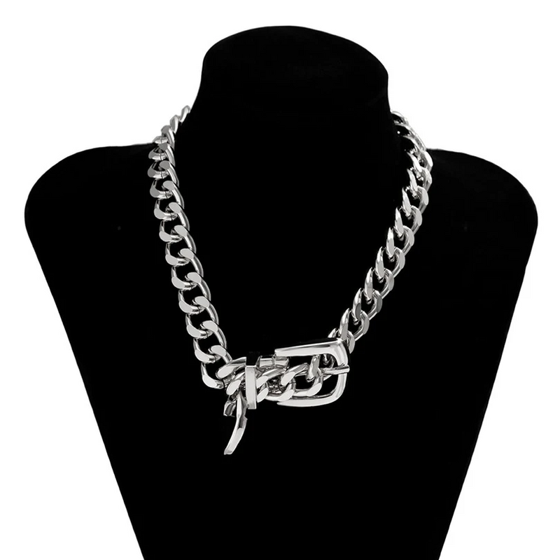 Beautifully Finished Garment in a Timeless Design