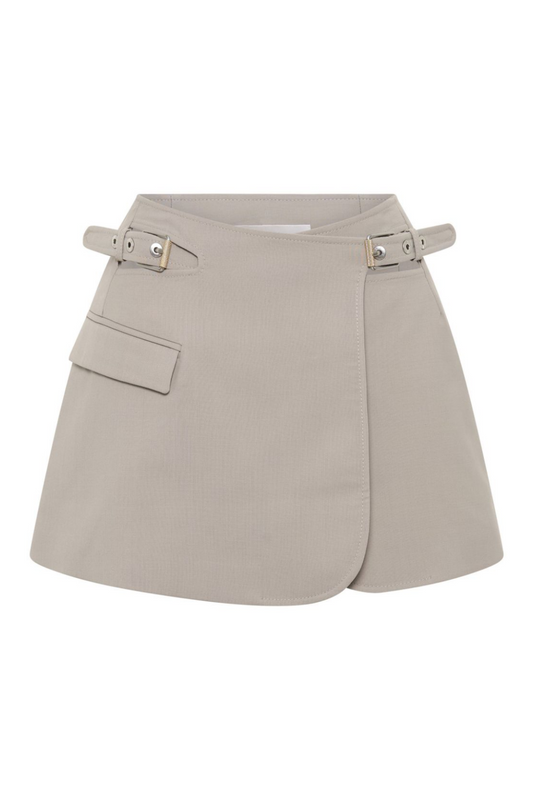 Gracefully Styled Garment for Any Occasion