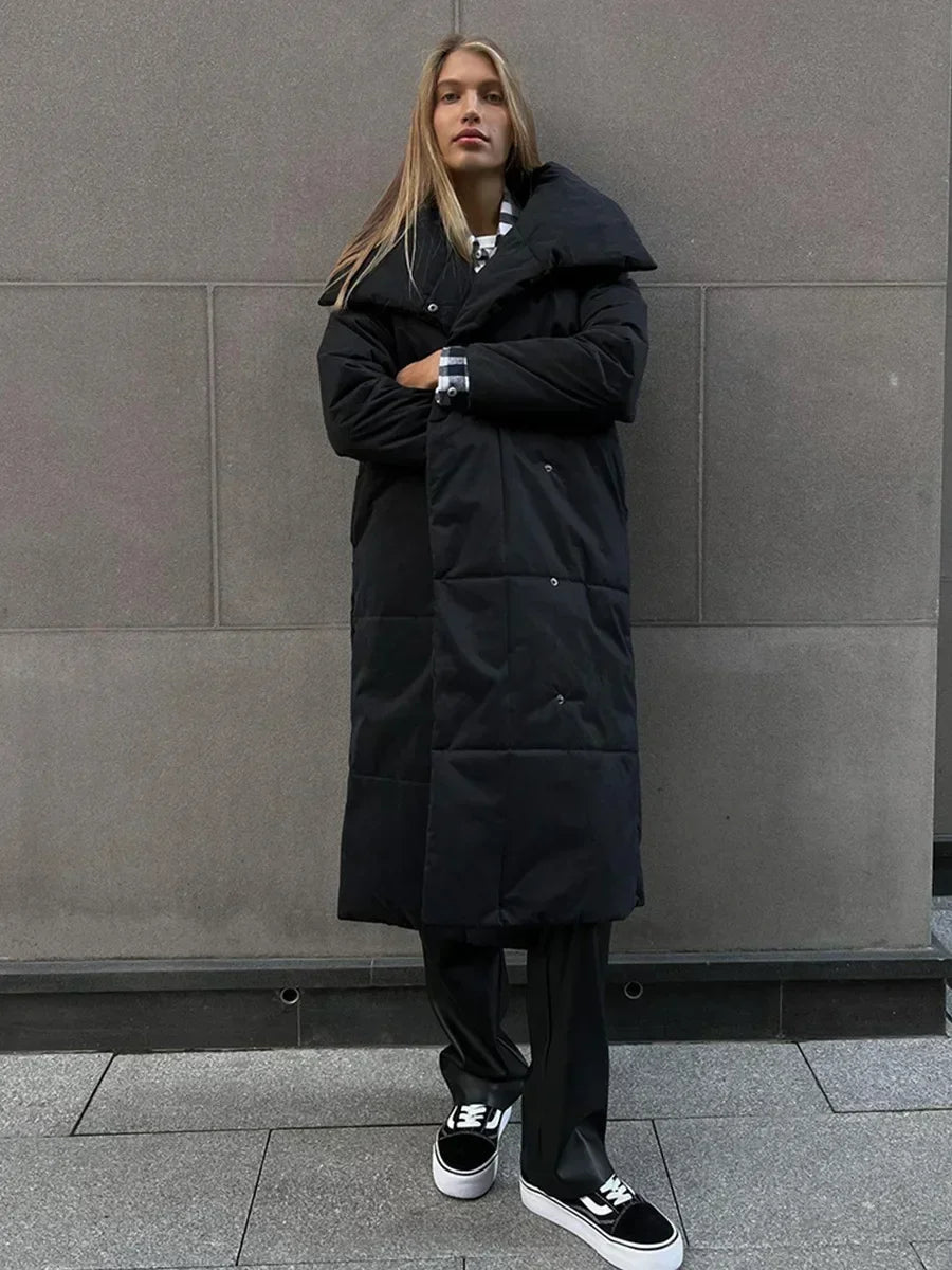 Elegantly Styled Coat for Everyday Wear