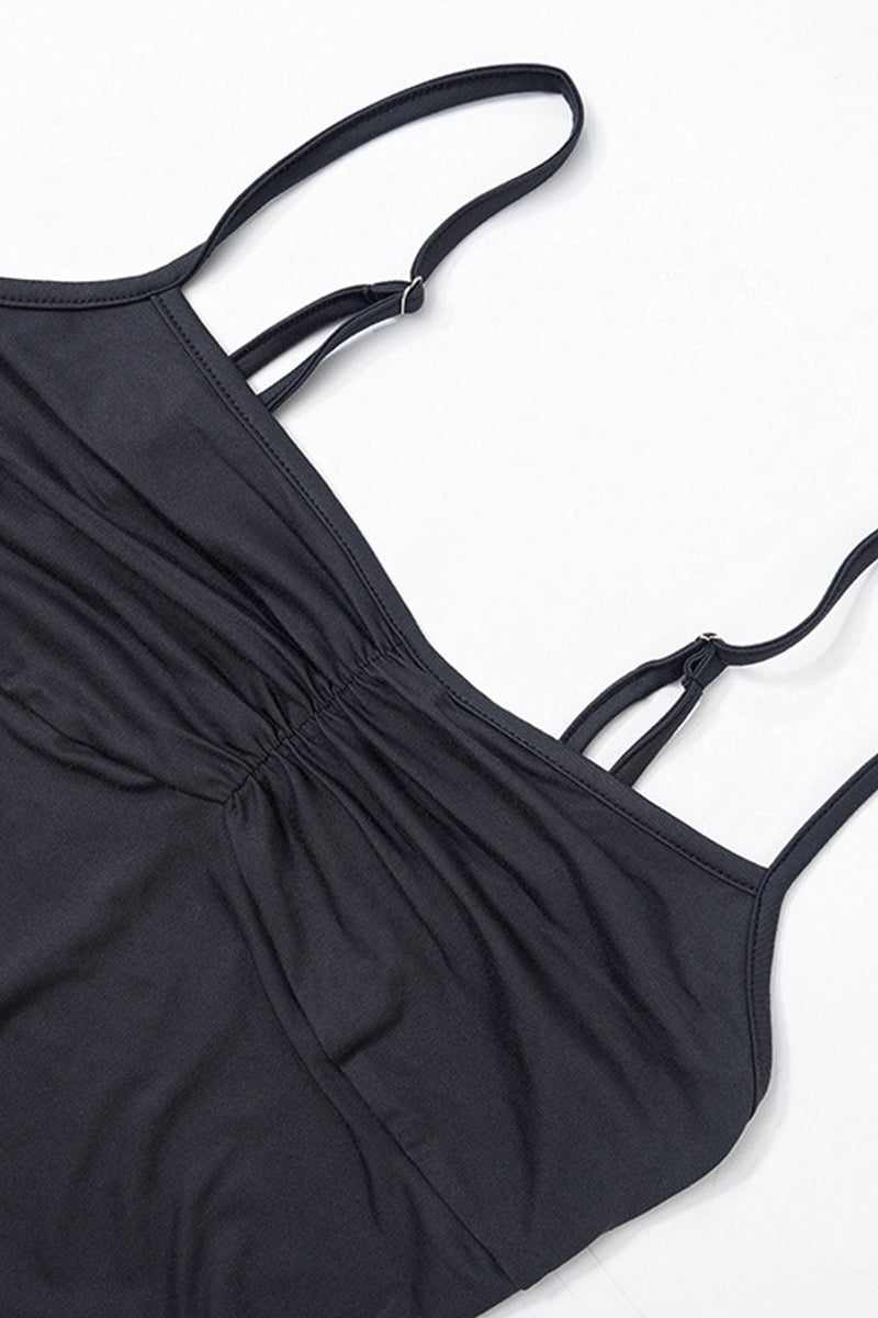 Gracefully Styled Garment for Any Occasion