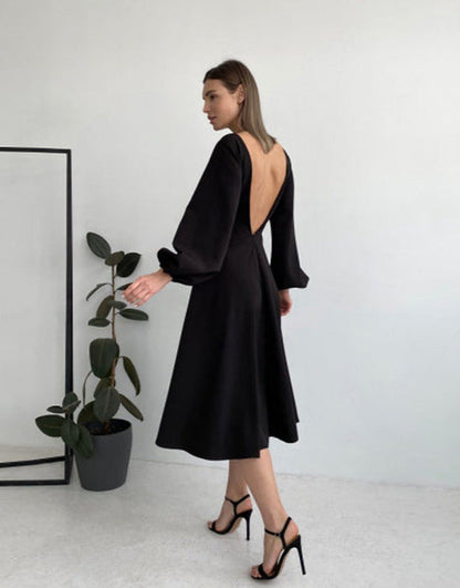 Well Tailored Dress with a Graceful Silhouette