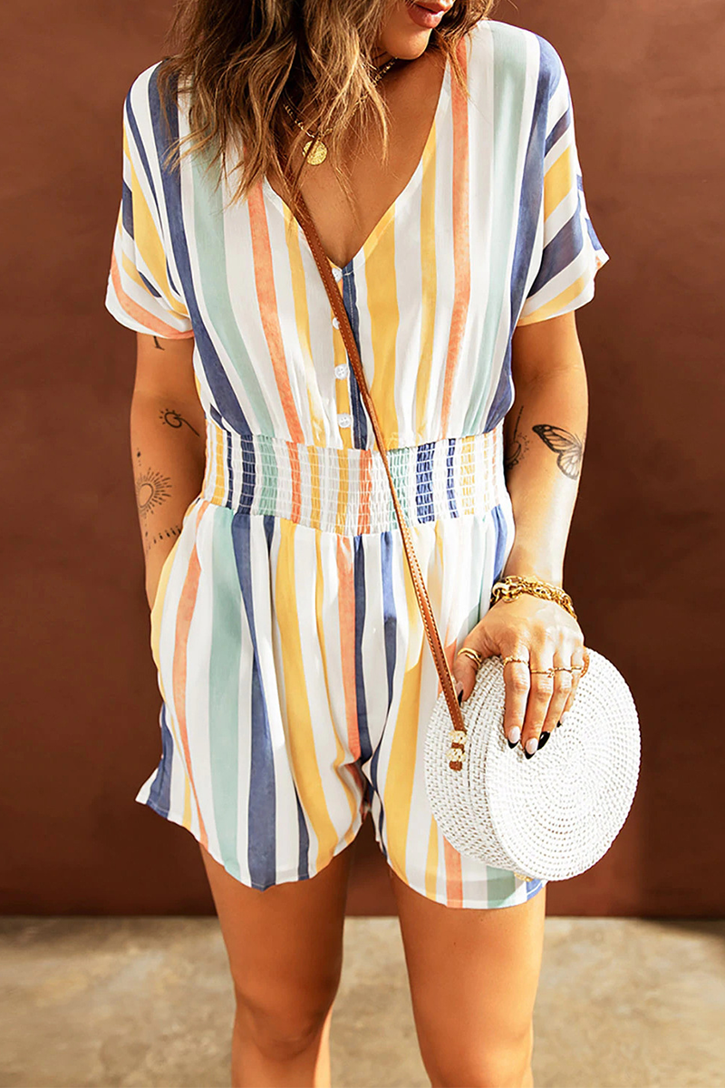 Effortlessly Elegant Garment with a Timeless Design
