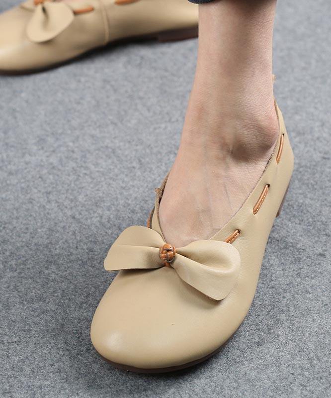 Well Tailored Shoes with a Graceful Silhouette