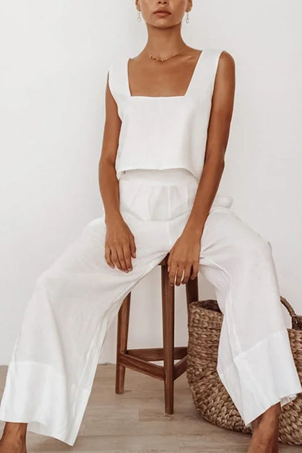 Effortlessly Elegant Garment with a Timeless Design