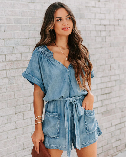 Effortlessly Elegant Garment with a Timeless Design