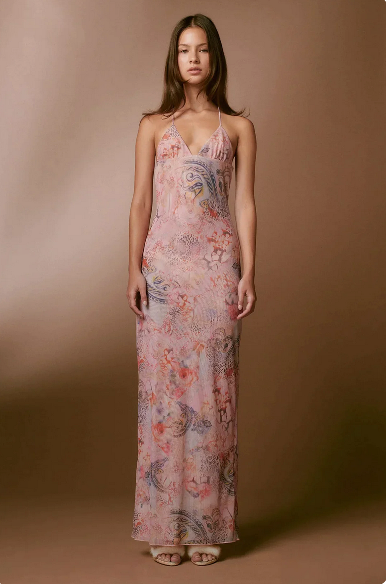 Gracefully Styled Dress for Any Occasion