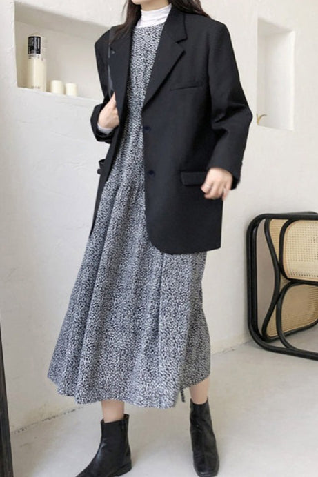 Well Tailored Garment with a Graceful Silhouette
