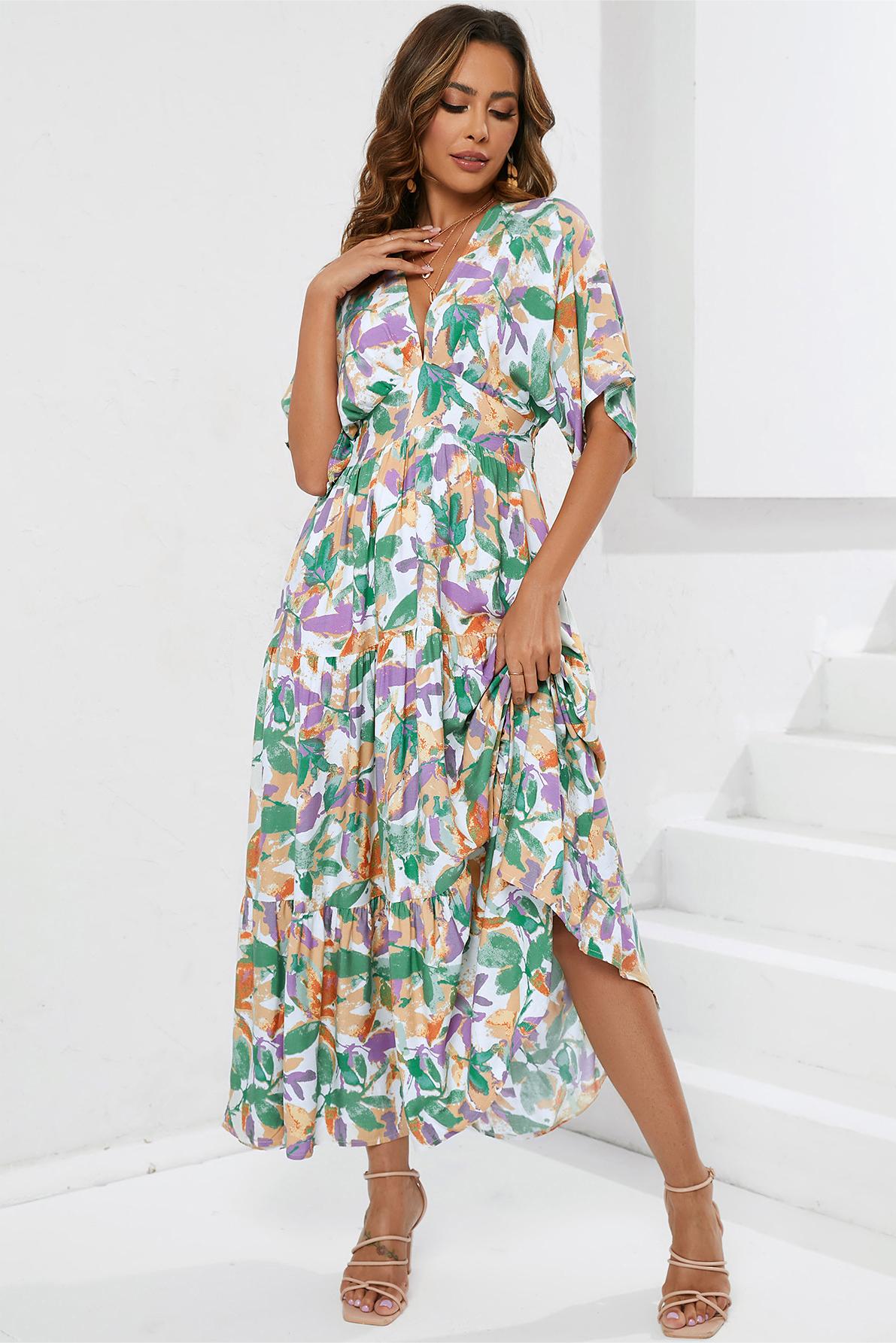 Effortlessly Elegant Dress with a Timeless Design
