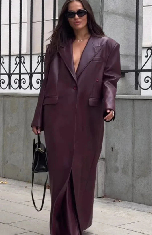 Classic Vintage Coat with a Flattering Fit