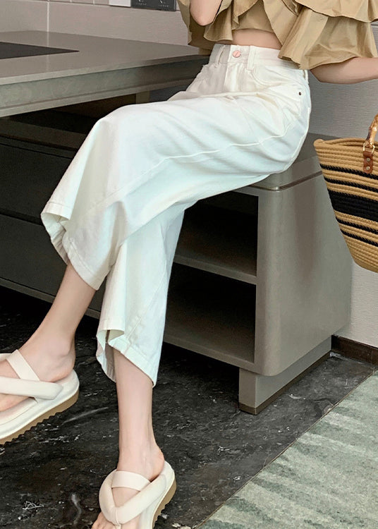 Elegantly Styled Pants for Everyday Wear