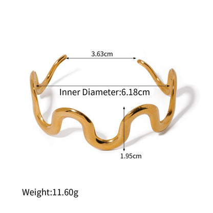 Beautifully Finished Garment in a Timeless Design