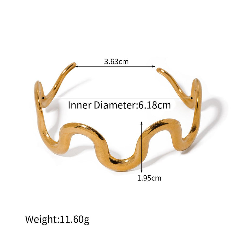 Beautifully Finished Garment in a Timeless Design