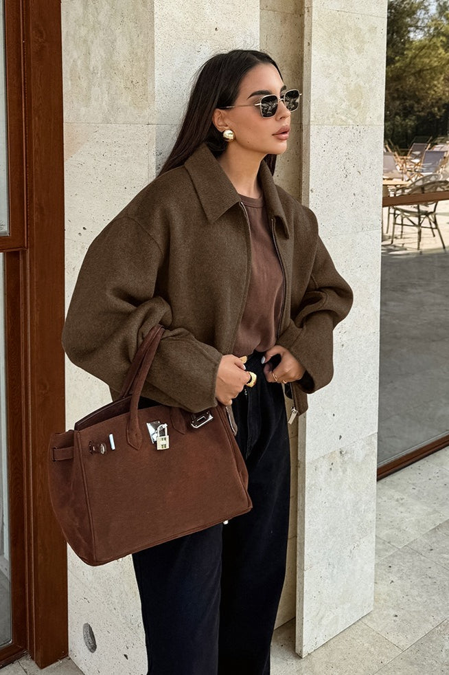Well Tailored Jacket with a Graceful Silhouette