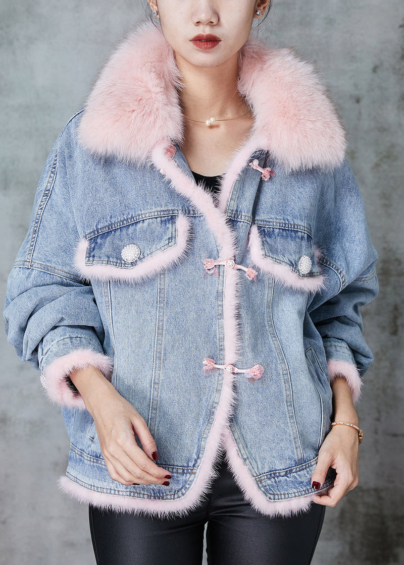 Gracefully Styled Jacket for Any Occasion